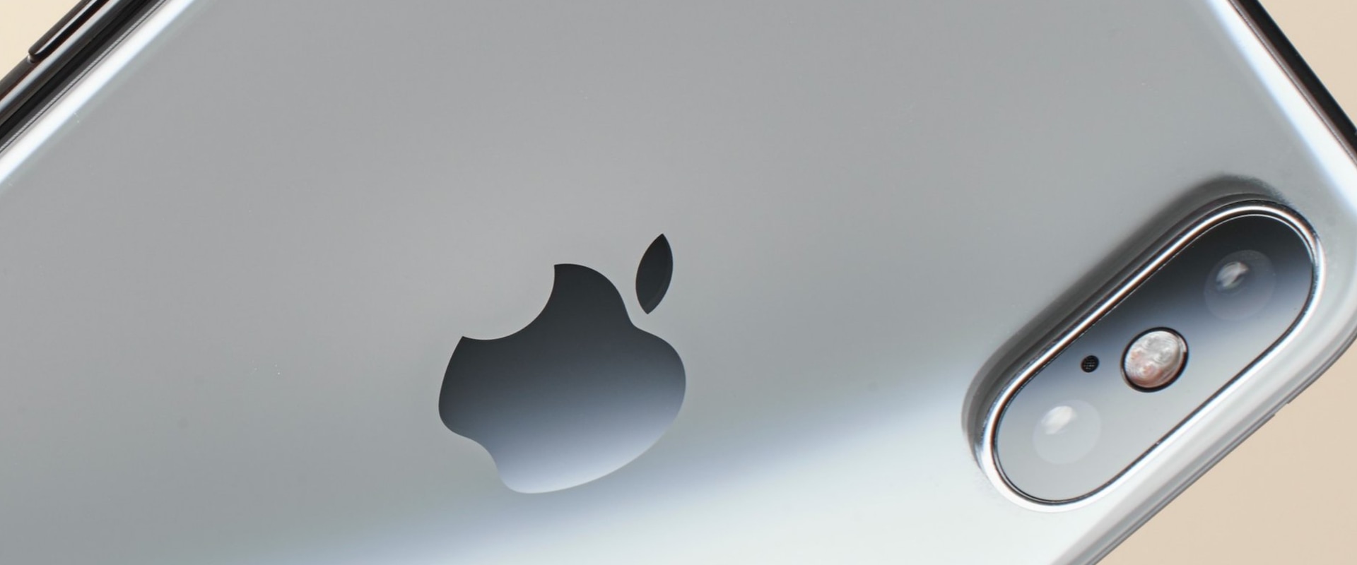 Does apple slow down older iphone models?