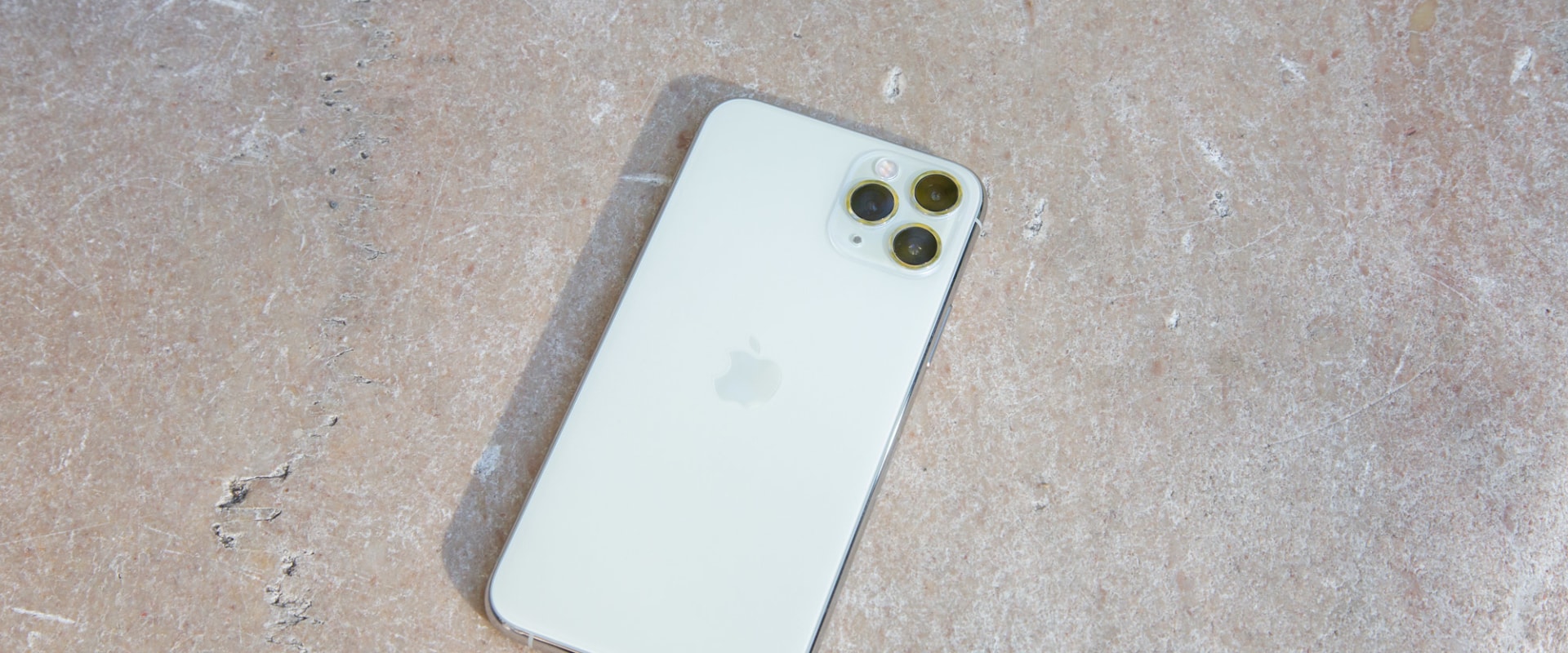 How much is an iphone 11 worth with a cracked screen?